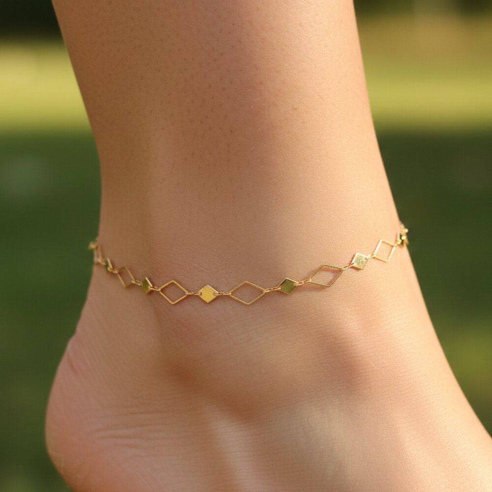 Handmade Anklet – A Stylish Choice for Women, Thoughtful Gift Idea, EVCH1847
